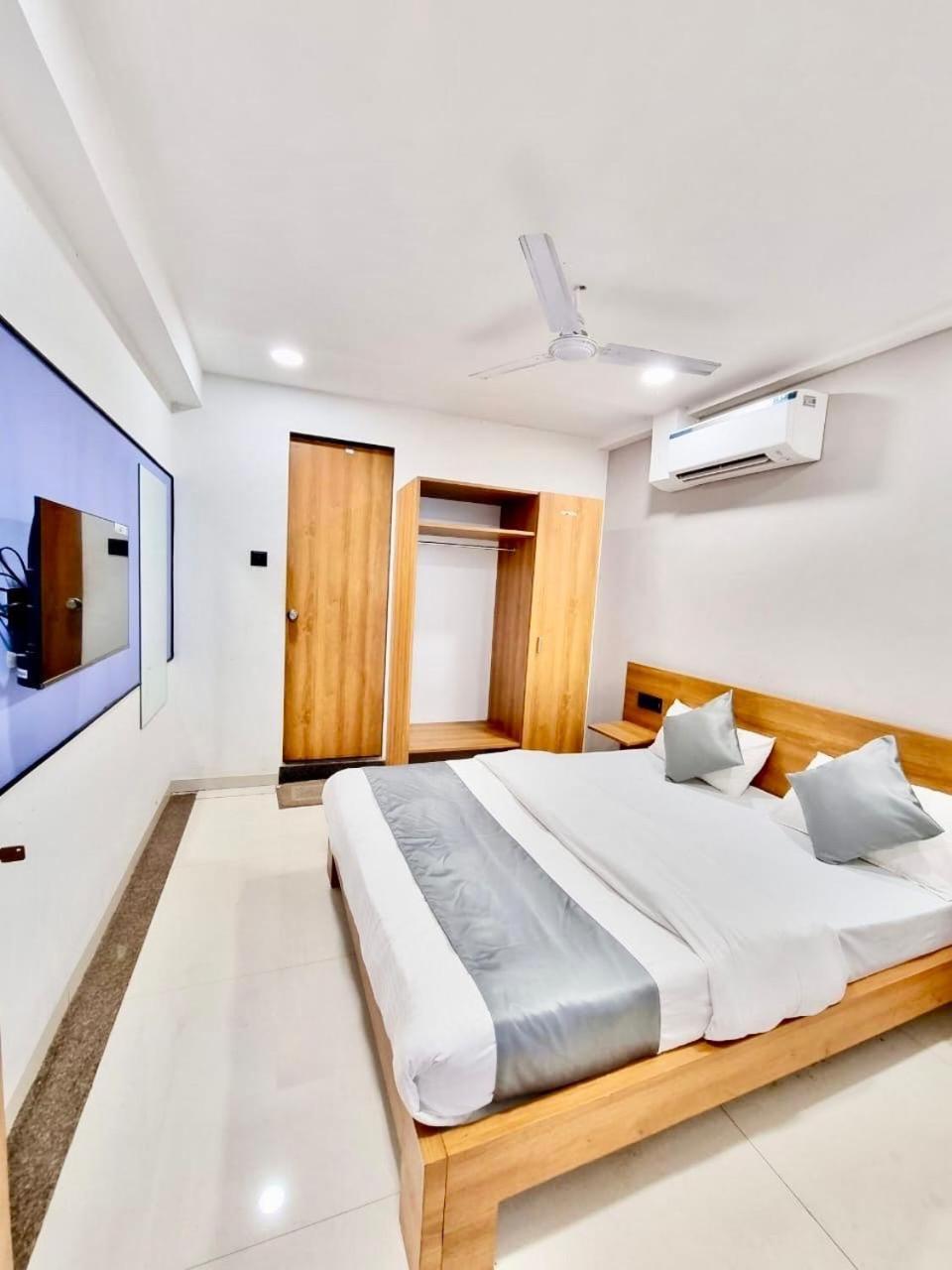 Bhatha Sigma Inn By Nexottel מראה חיצוני תמונה